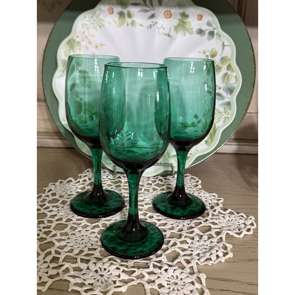 Libbey Vintage Three Green Stemmed Wine Glasses  7in